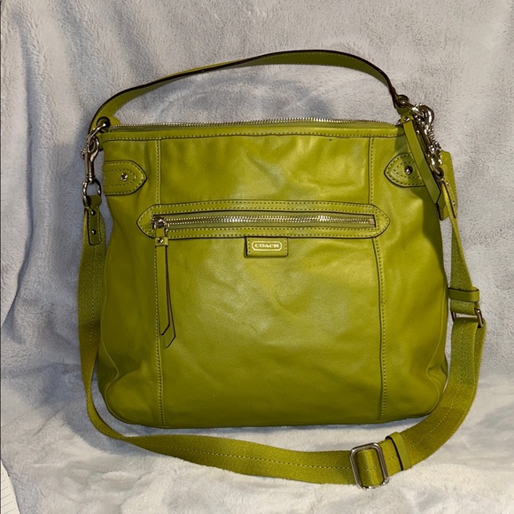 COACH F 23937 Pistachio Green Leather Shoulder Bag With Crossbody Strap - Picture 1 of 12